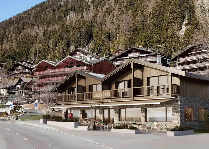 Le Rendez-vous Hotel *